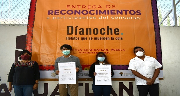 Reconocen a alumnos poblanos por ganar concurso de literatura