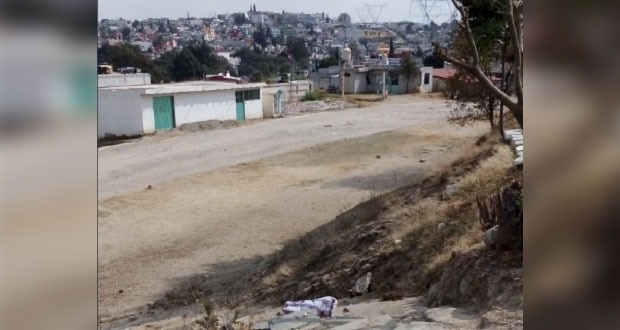 Colonia antorchista en Puebla capital pide alumbrado público