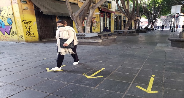 Con alerta máxima de Covid en Puebla, movilidad baja 13 puntos; es de -54%