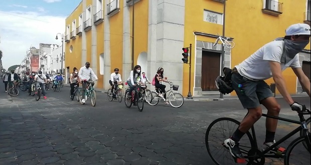 En rodada, exigen justicia por muertes de ciclistas atropellados en Puebla