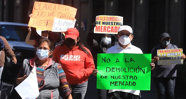Acusan presiones para remodelar mercado de Amalucan; Comuna pide pruebas