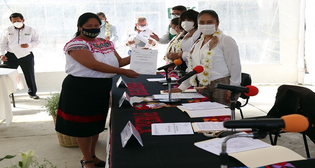 Inicia SEP proyecto educativo con artesanas de Sierra Norte poblana