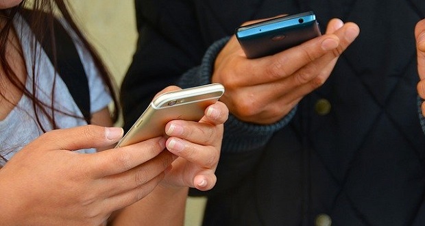 Avanza iniciativa para pedir datos biométricos al comprar celulares