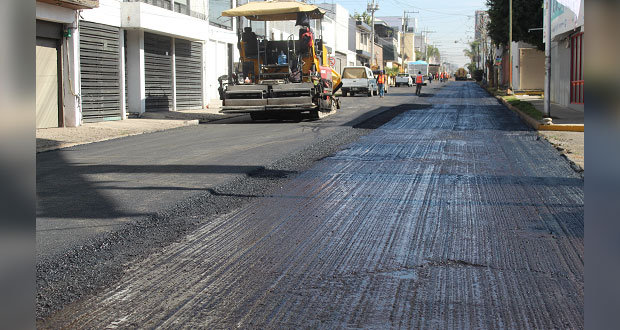 Ayuntamiento continúa con obras de rehabilitación en calles