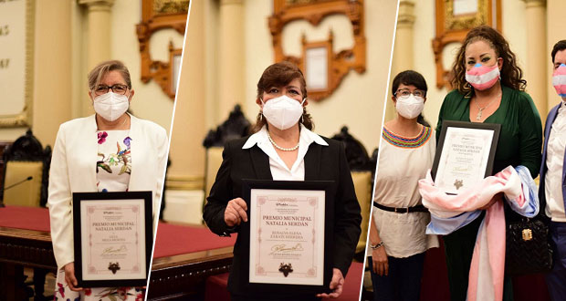 Condecora ayuntamiento de Puebla a tres mujeres distinguidas