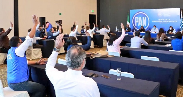 Eduardo Rivera va por alcaldía con PAN; Micalco y Alcántara quieren pluris