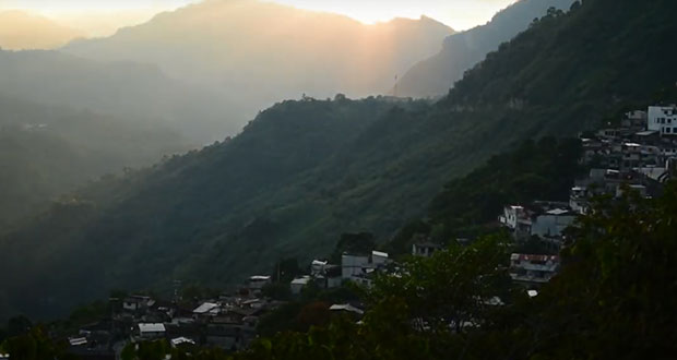 Lanzan documental para preservar la lengua totonaca en Sierra Norte poblana