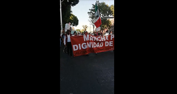 Marchan morenistas contra "imposición" de candidatos; exigen atención del CEN