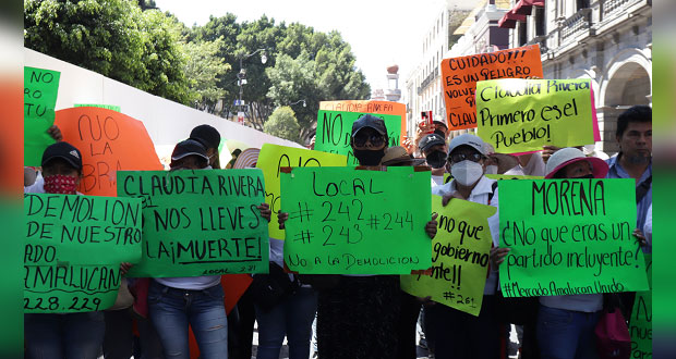Sin ser desalojados, locatarios de Amalucan aceptarían remodelación