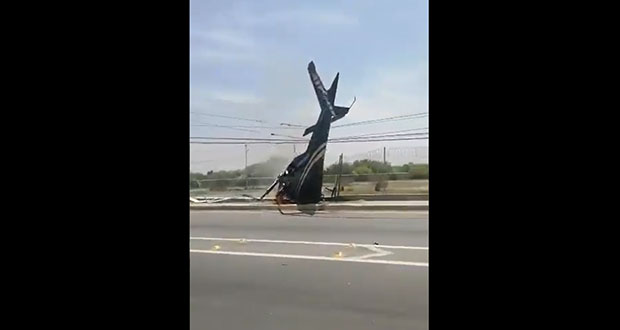 Captan helicóptero estrellado frente a campo militar en Nuevo León