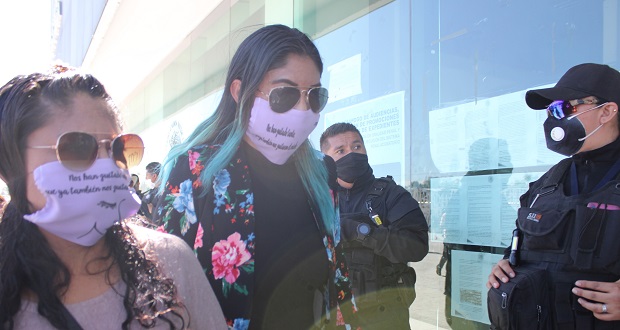 Esmeralda fue atacada con ácido en 2018; le difieren audiencia por quinta vez