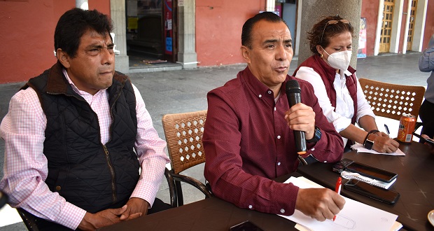 Alejandro Oaxaca acusa a edil de apoyar a Paola Angon en San Pedro