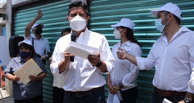 Centros de capacitación para mujeres, propone Eduardo Rivera