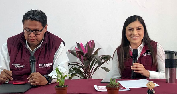 Claudia Rivera deslinda a sus brigadistas de altercado