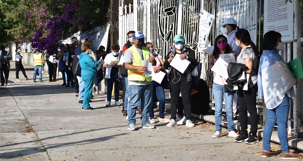 En Puebla, IMSS inicia vacunación a personal educativo en 20 sedes