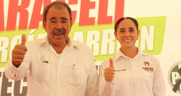 Impulsar obras sociales en Tecomatlán, ofrece candidata a diputada