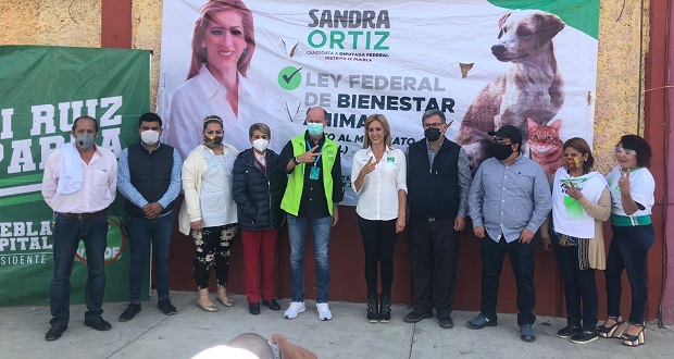 Ruiz Esparza promete mejorar condiciones en Central de Abasto