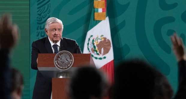 AMLO anuncia informe “Quién es quién” para exponer noticias falsas