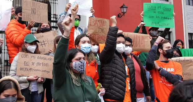 Alumnos de Udlap exigen “liberar” instalaciones; resultaron afectados