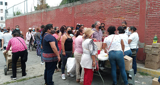 Detienen a 2 por repartir leche en San Sebastián; “a favor del PAN”, acusan