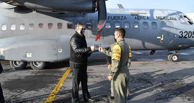 Ebrard viaja a Guatemala para entrega de 150 mil vacunas Covid