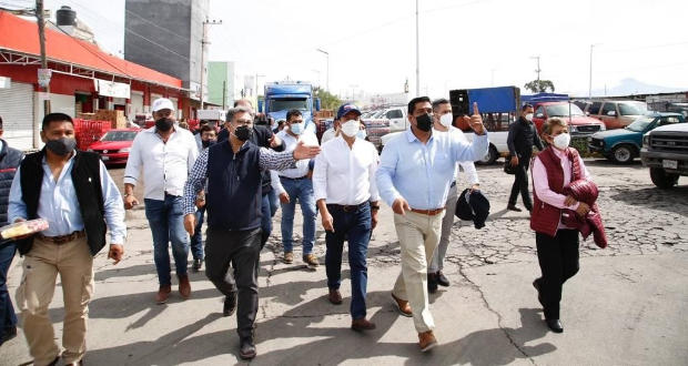 Eduardo Rivera propone mejorar con plan maestro la Central de Abastos