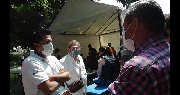 Protestan electores foráneos en casilla del Cenhch por no poder votar