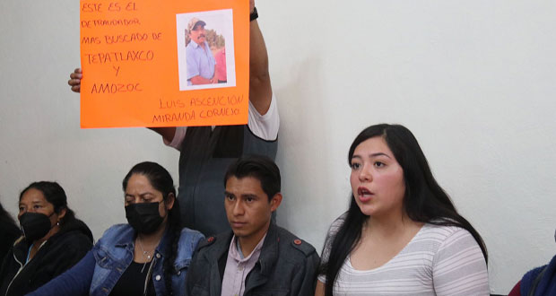 Acusan fraude por terrenos en Amozoc y Tepatlaxco