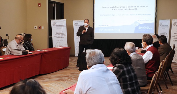 Capacitan a docentes indígenas de Puebla en difusión radiofónica