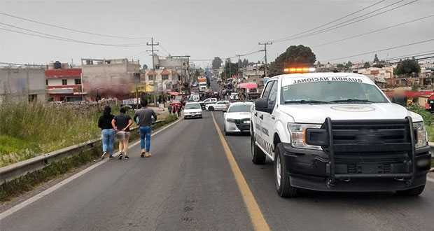 Cierran la Tlaxcala-Texmelucan: acusan falta de agua en Villa Alta