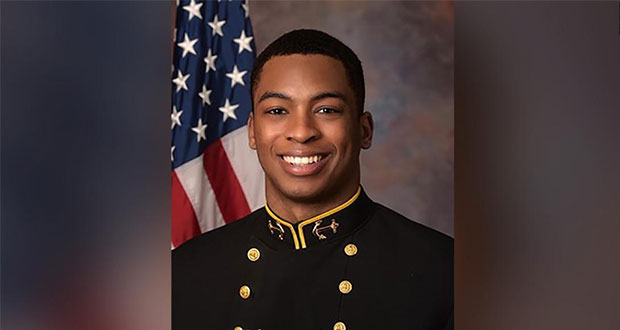 Del ejército a la NFL; Kinley, nuevo jugador de los Bucaneros