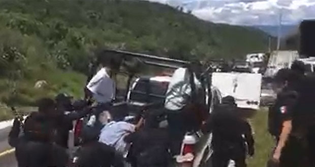 Desalojan y detienen a pobladores de Coapan por bloquear relleno sanitario