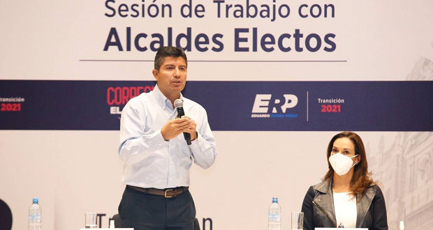 Eduardo Rivera se reúne con sus 14 homólogos panistas