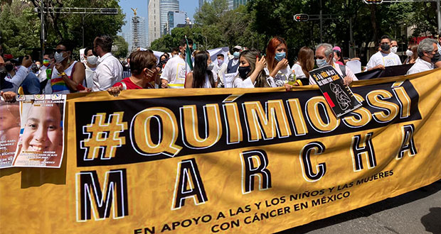 En CDMX, marcha para exigir abasto de medicamentos oncológicos