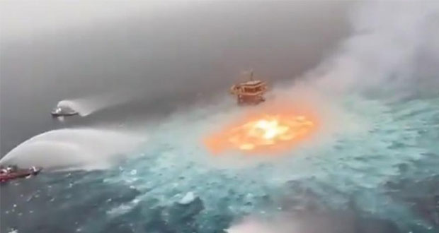 Explota ducto KMZ de Pemex en Golfo de México y provoca incendio