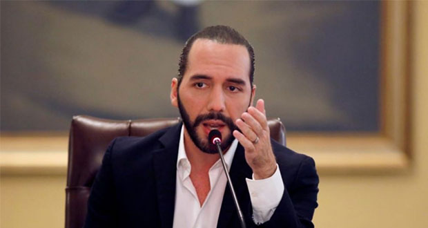 Gobierno de Bukele expulsa a periodista mexicano en medio crítico