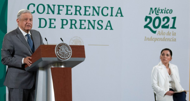 AMLO llama a población a verificar información de prensa y gobierno