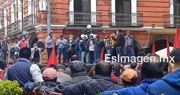 Marcha Antorcha contra impugnaciones por elección en Ocoyucan