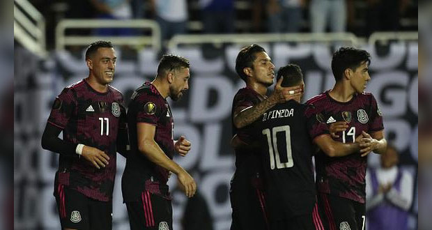 México golea 3-0 a Guatemala con dos tantos de Funes Mori