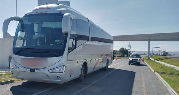 Rescatan a otros 12 migrantes en Palmar de Bravo; hay 6 menores  