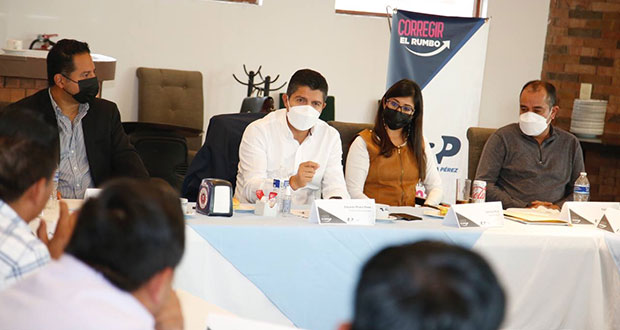 Acuerda Eduardo Rivera coordinación con juntas auxiliares