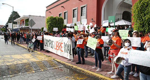 Alumnos de Udlap piden liberar campus para poder regresar a aulas