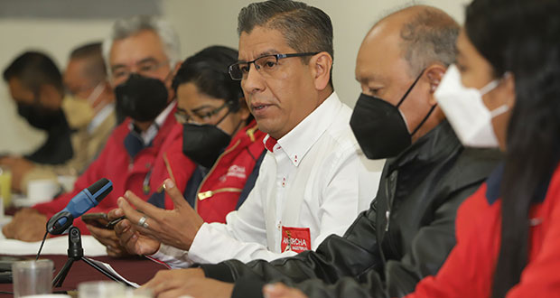 Antorcha magisterial de Puebla, contra regreso a aulas