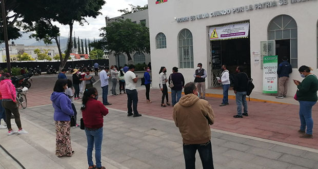 Colonia Movimiento Antorchista de Tehuacán exige avance de obra