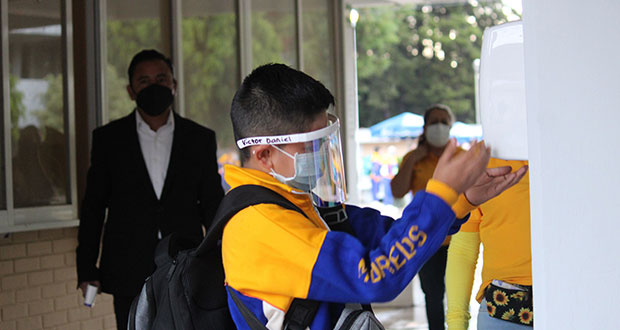 Comuna revisa que escuelas de Puebla cumplan con protocolos
