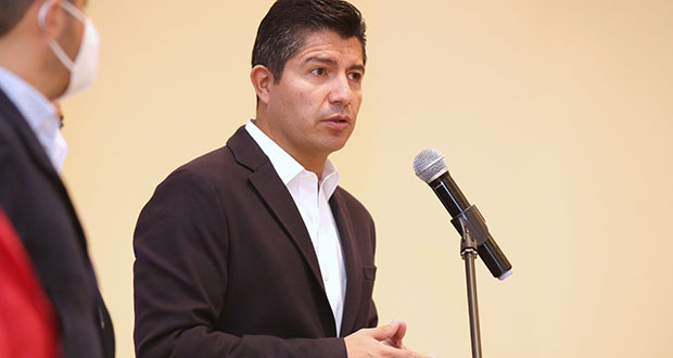 Si no alcanzan recursos para cerrar año, Eduardo Rivera no descarta crédito 