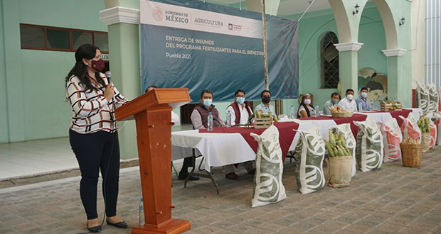 Inicia entrega de fertilizante a pequeños productores en Puebla   
