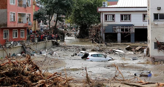Inundaciones en el norte de Turquía dejan nueve muertos