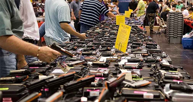 México demanda a fabricantes de armas en EU; exige control y compensar