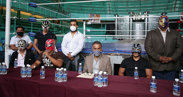 Regresa Arena Puebla sin contacto con luchadores ni venta en pasillos